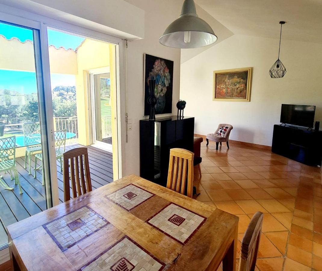 Villa Dans Cadre D'Exception - Golf, Piscine Et Tennis Prive Saint-Cyr-sur-Mer Zewnętrze zdjęcie