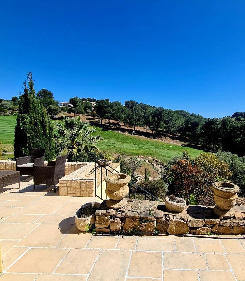 Villa Dans Cadre D'Exception - Golf, Piscine Et Tennis Prive Saint-Cyr-sur-Mer Zewnętrze zdjęcie